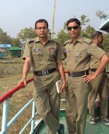 বন কর্মকর্তা দিপু ও তৌফিক ।